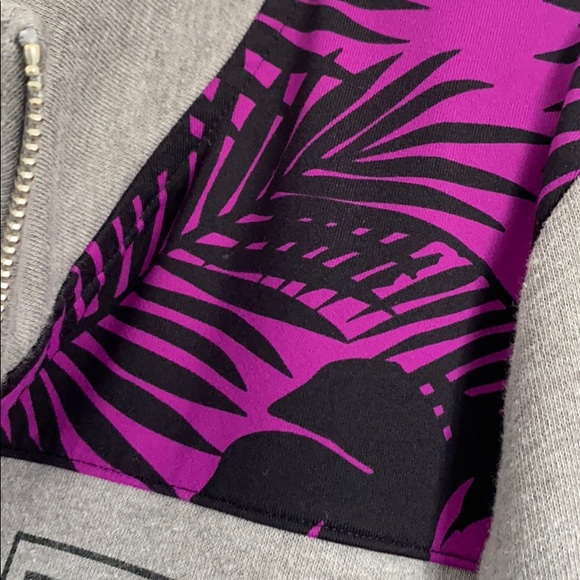 Sweatshirt - Picture 3 of 4